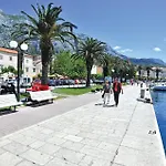 Cozy In With Heated Swimming Pool Casa de Férias Makarska