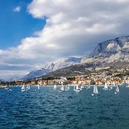 Cozy In With Heated Swimming Pool * Makarska