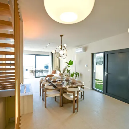 3 Bedroom Beautiful In 別荘