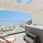 Cozy In With Heated Swimming Pool Сasa de vacaciones Makarska