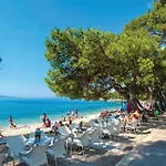 Cozy In With Heated Swimming Pool Makarska