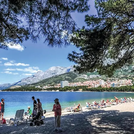 Casa vacanze In With Heated Swimming Pool Makarska