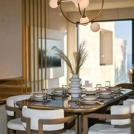 3 Bedroom Beautiful In * 마카르스카