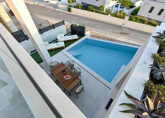 3 Bedroom Beautiful In